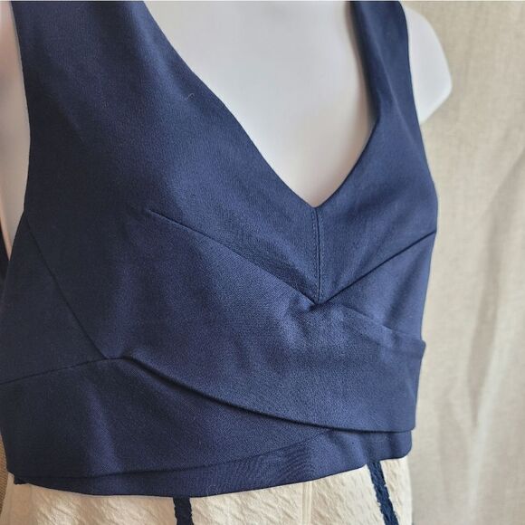 HD IN PARIS Sleeveless Ardmore Dress - Picture 2 of 10